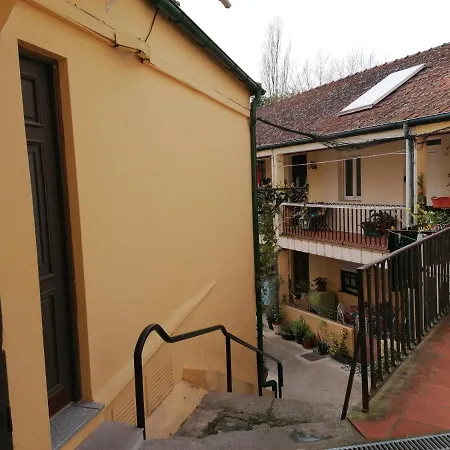Apartment House Romantic R/c Left Porto