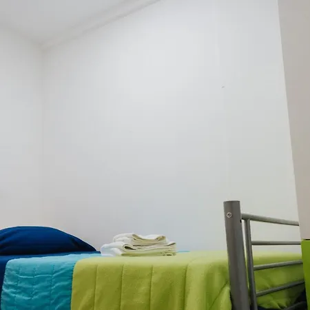 House Romantic R/c Left