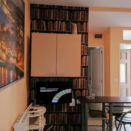 Apartment House Romantic R/c Left Porto