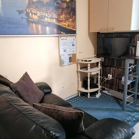 House Romantic R/c Left דירה פורטו