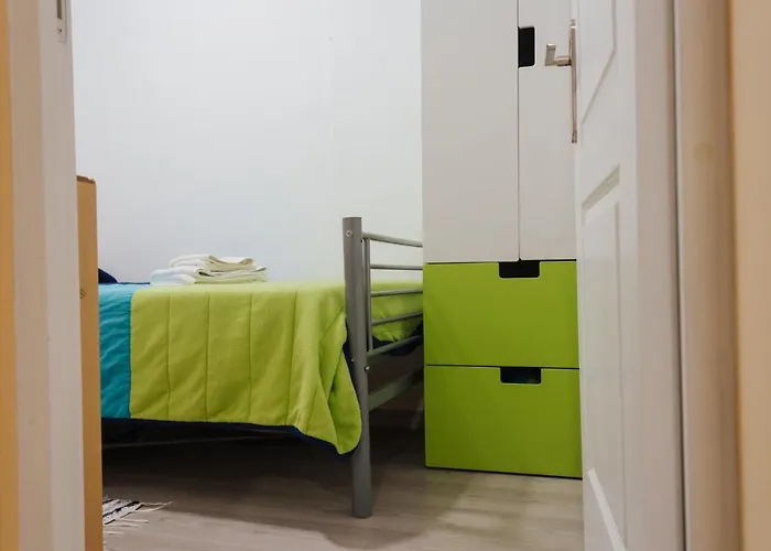 Apartment House Romantic R/c Left