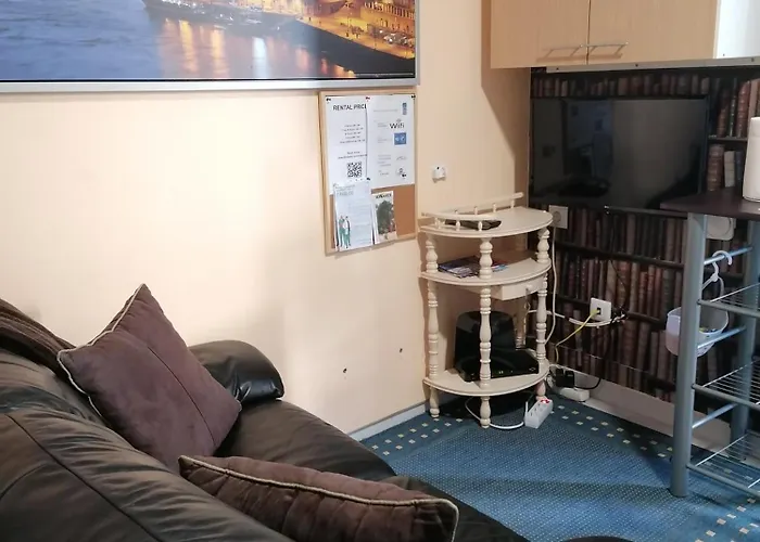 House Romantic R/c Left Appartement Porto